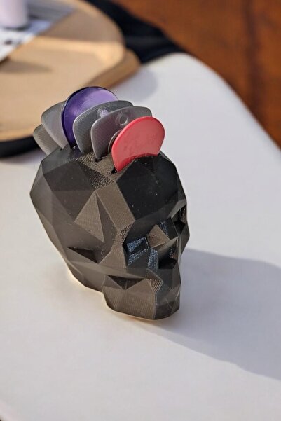 a life in games Kurukafa Siyah Mohawk Tasarım Pena Tutucu – Dekoratif Gitar P...