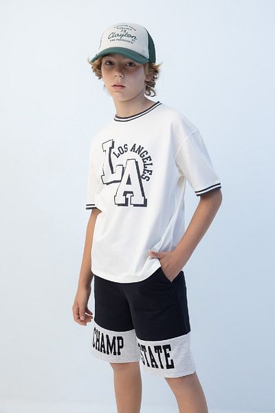 DeFacto Chlapecké oversize Wide Fit tričko s krátkým rukávem a výstřihem C3900A824Hs