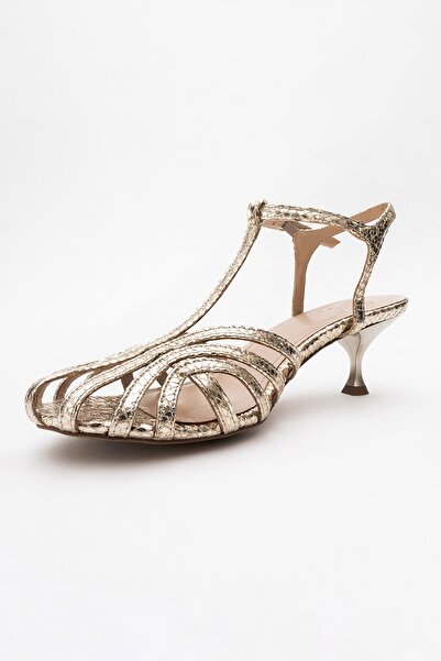 LuviShoes FELİP Altın Desenli Bantlı Kadın Kısa Topuklu Ayakkabı