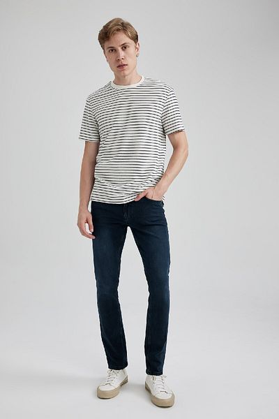 DeFacto Pedro Slim Fit Στενή Εφαρμογή Κανονική μέση με στενό πόδι Jean παντελόνι R8791az23au