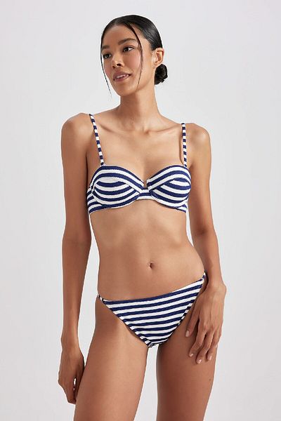 DeFacto Fall In Love Partea de jos de bikini cu dungi cu ajustare normală A9458ax23hs