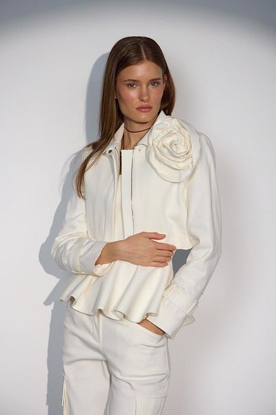 NOK İSTANBUL Glamour Dream Gabardine Jacket - White