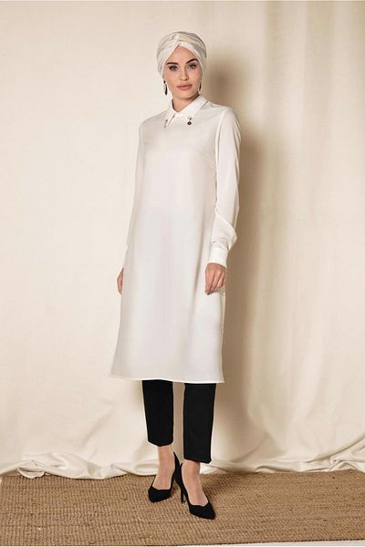 Alvina Tunic with Broches on the Collar with Buttons Side 4914