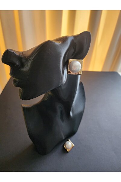 ALLEGRİA أقراط ذهبية مربعة الشكل من الفولاذ مع تفاصيل لؤلؤية