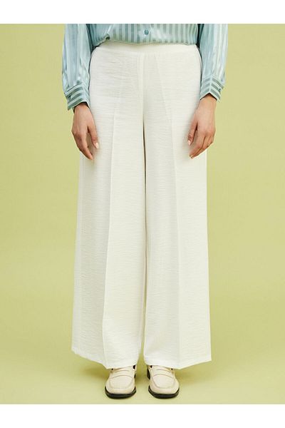 LC Waikiki بنطال نسائي بطيات بخصر مطاطي من LCW Modest Ecru