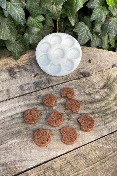 rufus concept Kremalı Bisküvi Büyük Sekizli Mum Kalıbı (SİLİKON) (1 ADET)