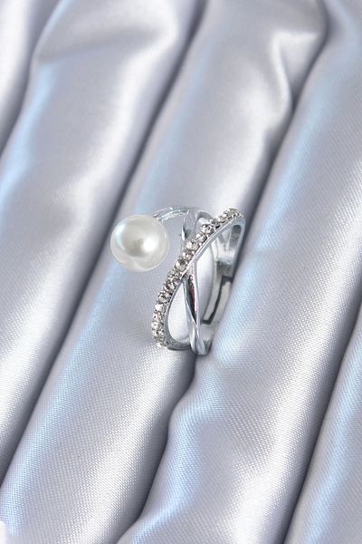 Clariss Silver Color Zircon Stone and Pearl Women's Ring