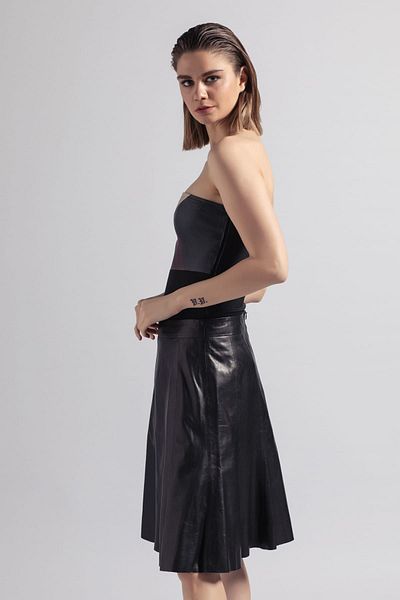 Deriderim Black Women's Pleated Genuine Leather Skirt with Belt and Back Zipper