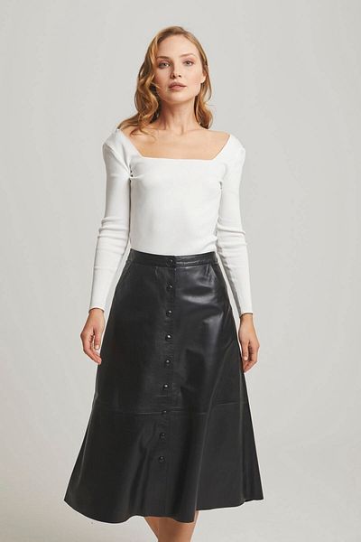 Deriderim Black Women's Unlined Front Snap Closure Flared Long Genuine Leather Skirt