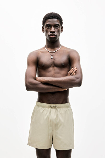 Pull & Bear Dokulu kumaşlı deniz şortu