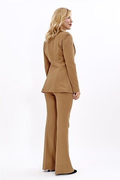 ÖNDER ÖZSOY Plus Size - Classic Jacket with Collar & Flared Trousers Set-Camel