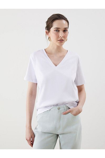 LC Waikiki Γυναικείο T-Shirt με λαιμόκοψη V