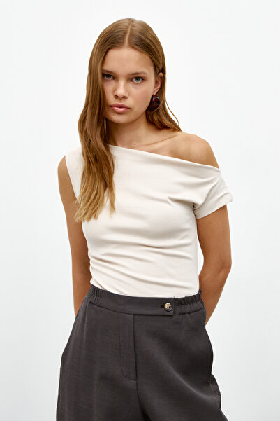 urban focus Asymmetric Collar T-Shirt