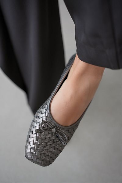 selinshoes حذاء باليرينا نسائي من الجلد الطبيعي بفيونكة Kesy - برونزي