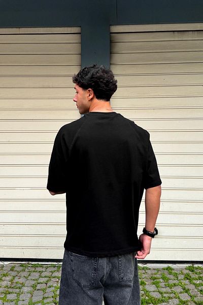 Flaw Wear تي شيرت كبير الحجم مطرز من Greathland