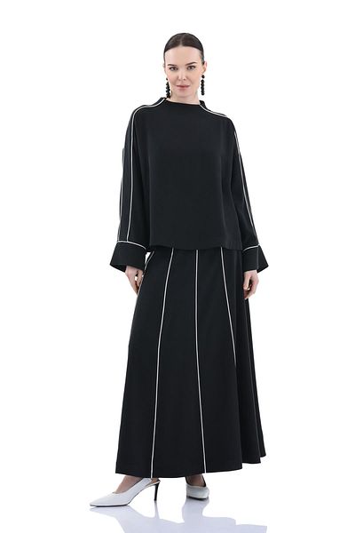 Zems Back Buttoned Skirt Suit