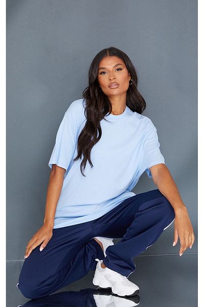 CLAYES Απλό μπλουζάκι ζέρσεϊ - Baby Blue Oversize κοντομάνικο μπλουζάκι με λαιμόκοψη