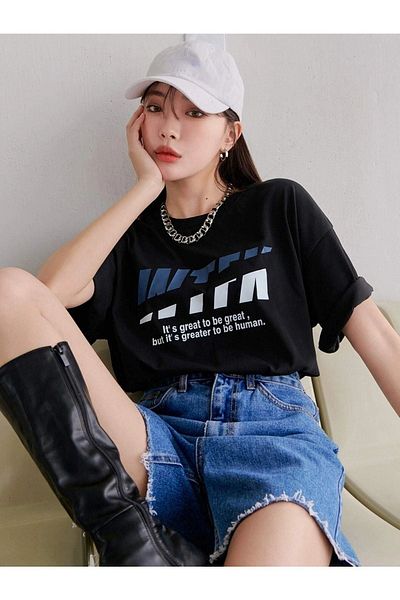 CLAYES T-Shirt Wtfk - Μαύρο εμπριμέ κοντό μανίκι με λαιμόκοψη