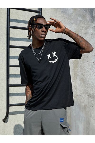 VBSVİBES Tricou negru cu imprimeu X Smile oversize pentru bărbați
