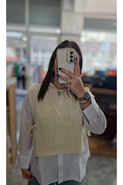 Bluebutik Krem yandan bağlamalı triko süveter