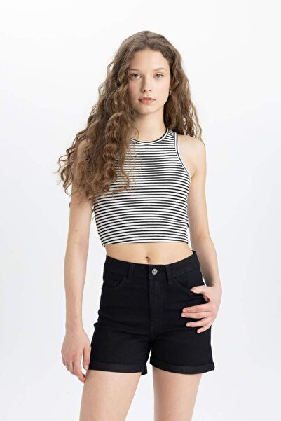 DeFacto Normal Bel Katlamalı Paça Jean Şort A1959ax25sm