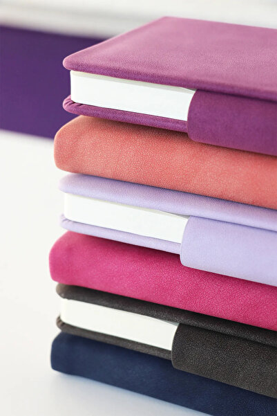 Victoria's Journals 96 Sheets Girdle Pocket Notebook with Magnet 9,6X16,6 cm 80 Gr. Striped Fuchsia