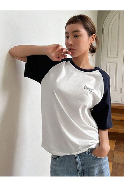 DUBU BUTİK Тениска Best Time Piece Single Jersey T-Shirt - бяла черна тениска с голямо деколте и къс ръкав с принт