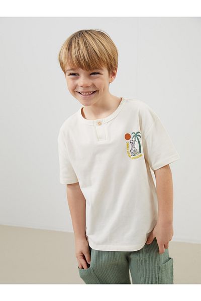 LC Waikiki Tricou pentru băiat cu imprimeu cu decolteu