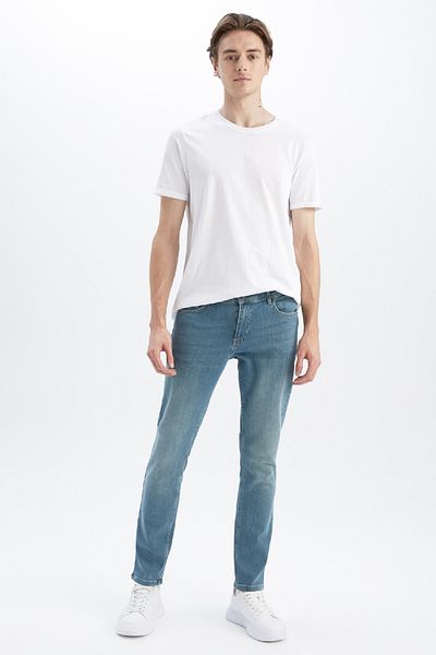 DeFacto Pantaloni de jeans Pedro Slim Fit Narrow Fit, talie obișnuită, cu picioare înguste W7521az23sp