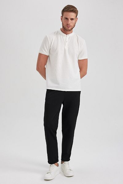 DeFacto Slim Fit Slim Fit Stand γιακάς με κοντό μανίκι βάφλα πόλο T-shirt Z4262az23sp