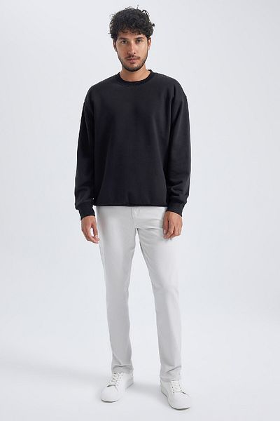DeFacto Übergroßes, gerades, dickes Basic-Sweatshirt mit Rundhalsausschnitt T5139az23au
