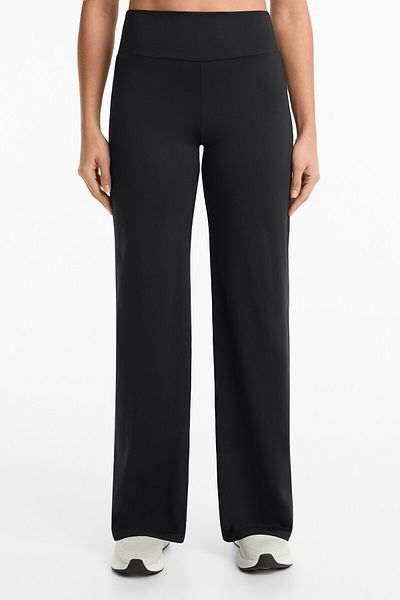 Penti Siyah Çapraz Bel Detaylı Slim Fit Flare Ispanyol Paça Penti Siyah Çapraz Bel Detaylı Slim Fit Flare Ispanyol Paça
