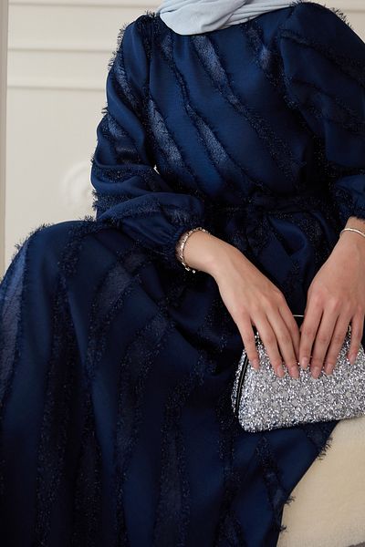 InStyle Φόρεμα σατέν σιφόν με φούντα με λάμψη