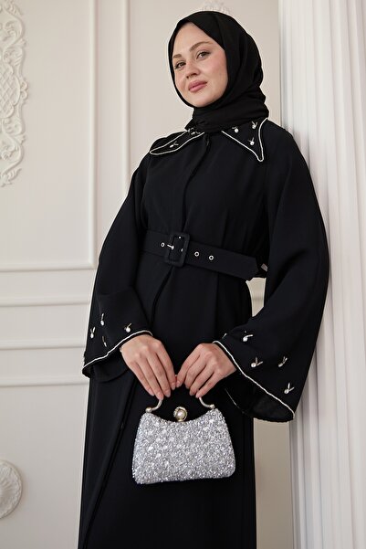 InStyle Triangle Collar Stone Black Abaya