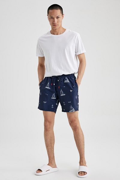DeFacto Kurze Badeshorts mit normaler Passform und gemustertem Netzfutter M8344az23hs