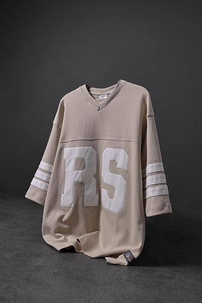 Slatra Ανδρικό μπλουζάκι RS Jersey με κέντημα με λαιμόκοψη σε μπεζ χρώμα