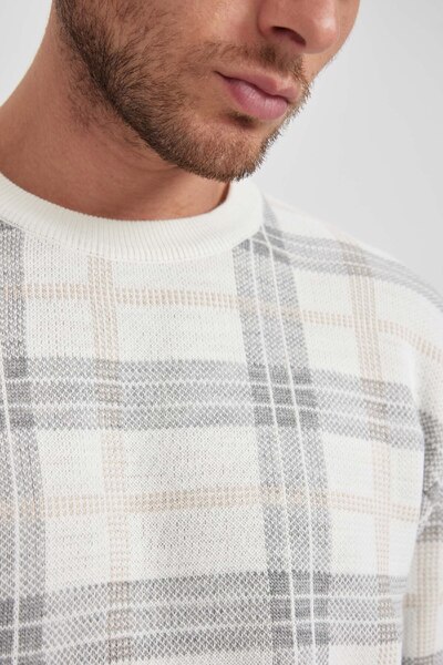 DeFacto Πλεκτό πουλόβερ Relax Fit Crew Neck με σχέδιο Y0619az23wn