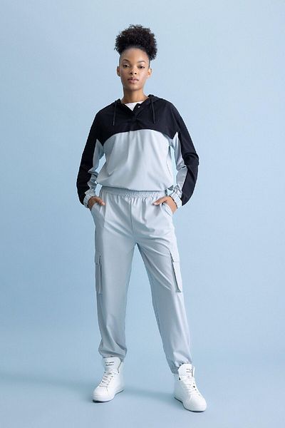 DeFacto Basic Plain Sports Pants Fit Standard Fit Woven B3250Ax23Au
