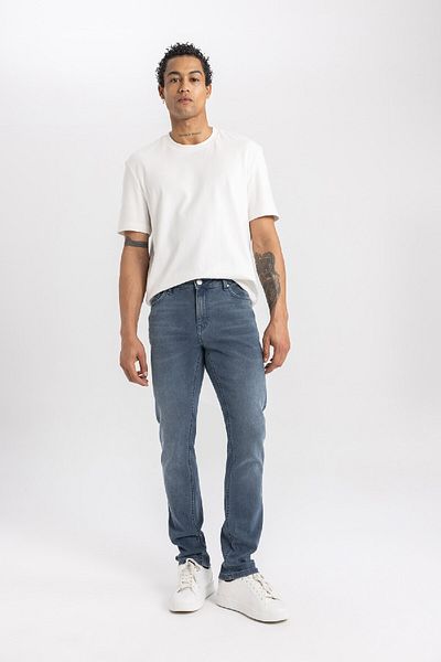DeFacto Pedro Slim Fit Στενή Εφαρμογή Κανονική μέση με στενό πόδι Jean παντελόνι B3622ax24sp