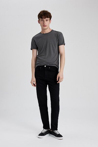 DeFacto Long Muscle Fit Crew Neck Basic Solid Short Sleeve T-Shirt N2104Az23Au