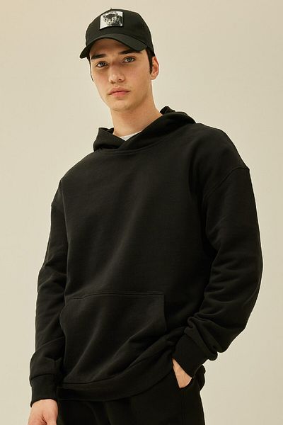 DeFacto Comfort Regular Fit Άνετη εφαρμογή με κουκούλα καγκουρό τσέπη Basic απλό φούτερ B4446ax24sp