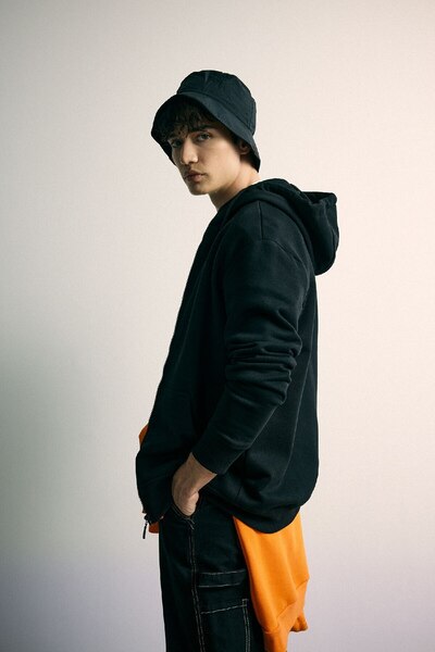 DeFacto Soft Furry Hooded Basic Sweatshirt - Pocketed, Plain Zipper X8331Az24Sp