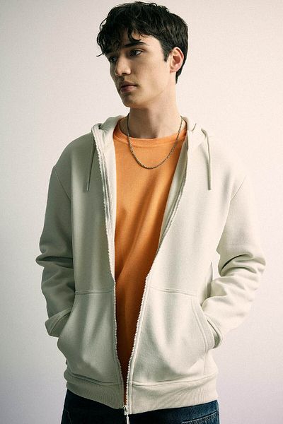 DeFacto Soft Furry Hooded Basic Sweatshirt - Pocketed, Plain Zipper X8331Az24Sp