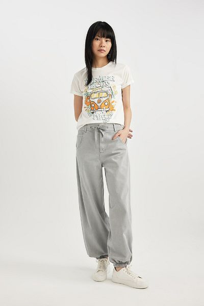 DeFacto Regular Fit Crew Neck Printed T-Shirt - Short Sleeve B7052ax24sm