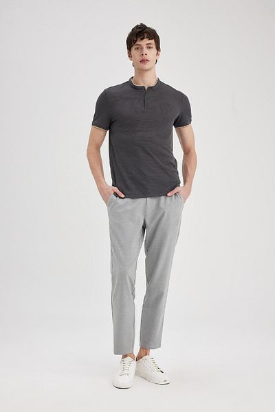 DeFacto Slim Fit Slim Fit Stand γιακάς με κοντό μανίκι βάφλα πόλο μπλουζάκι Z4262az24sm