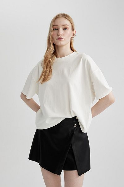DeFacto Coool Loose Fit Basic Solid Short Sleeve T-Shirt Z9455Az24Sm