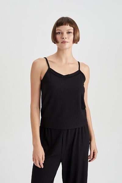 DeFacto Regular Fit Strappy Casual Pajama Top Fall in Love