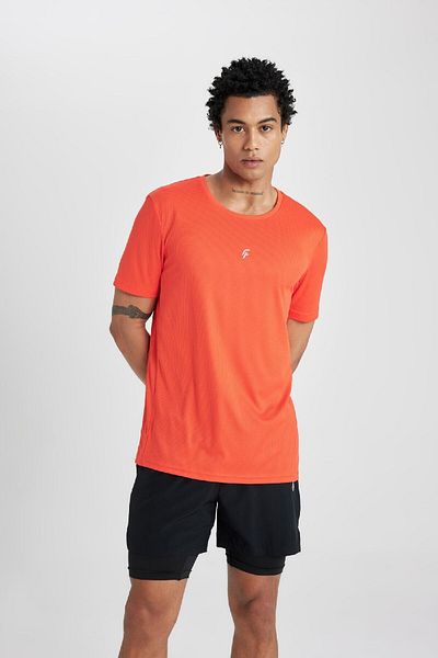 DeFacto Koszulka sportowa z nadrukiem Slim Fit i okrągłym dekoltem - krótki rękaw X6142az24sp