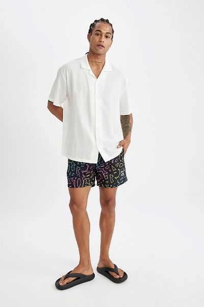 DeFacto M8615AZ24HS Modell gemusterte, kurze Badeshorts