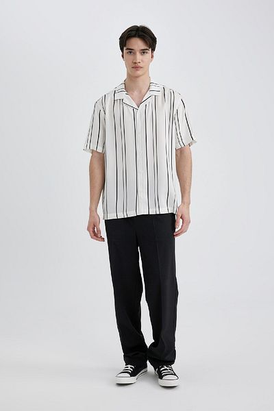 DeFacto Regular Fit Apache Collar Striped Viscose Short Sleeve Shirt B7386Ax24Sp